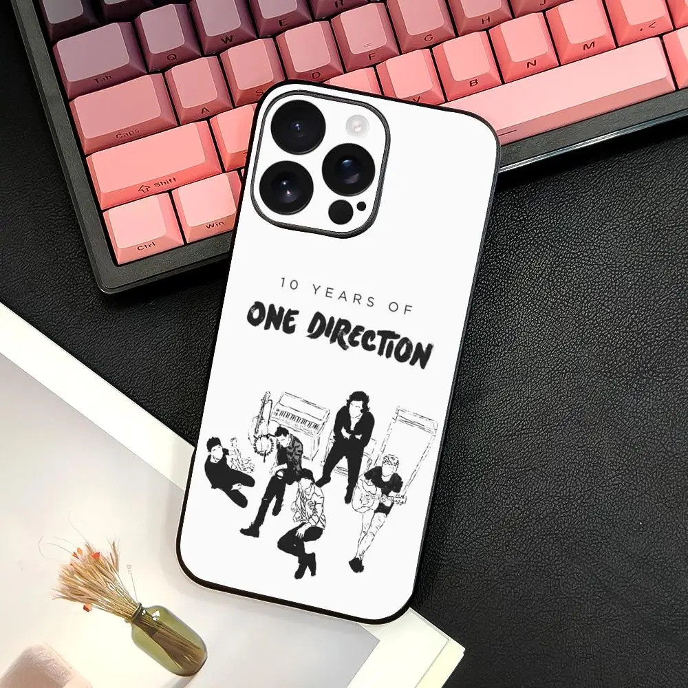 TP-1 Band O-One Direction Ốp Lưng Điện Thoại IPhone 17 16 15 14 13 12 11 Pro Max Plus Mini Đen Mờ Vỏ Mềm Funda