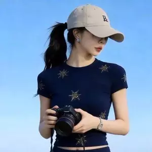 Bộ đồ dạo phố chiên theo phong cách Pure Desire Nữ phiên bản Hàn Quốc Slim-fit Top Light Bộ đồ chống va chạm trưởng thành Niche Phong cách mới Hot
