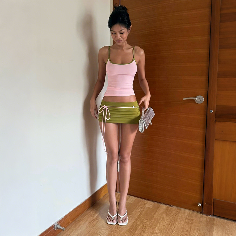 Nova-Set đồ nữ áo 2 dây dáng ôm + chân váy ngắn buộc dây – outfit tôn dáng mặc đi biển, du lịch, dạo phố sexy