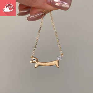 Tính khí cổ điển chó con cười vàng ngọt ngào cá tính đa năng vòng cổ nữ