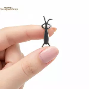 TRTR Hole Cat Eye Nail Art Magnet 4 CÁI Dụng cụ làm móng từ tính rỗng để tạo hiệu ứng Su trên Gel mắt mèo DIY tại nhà Salon VN
