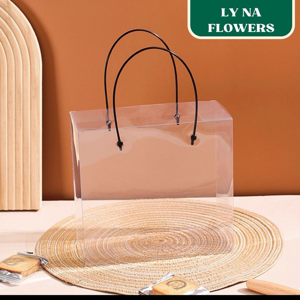[hỏa tốc hcm] Hộp Túi Mica Quai Đen Size 20x20x10cm Dùng Đựng Quà Tặng, Hoa, Bánh Kẹo ANGIHOME