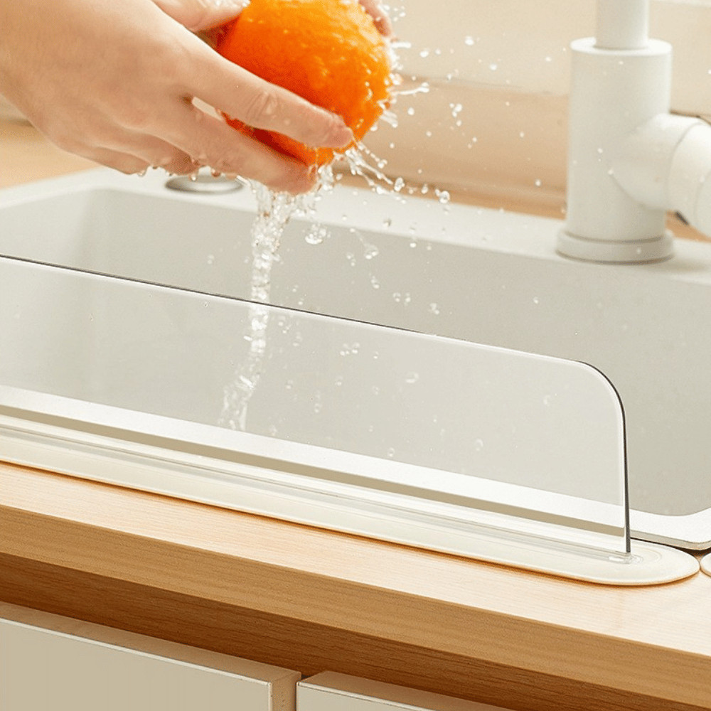 Tấm Chắn Nước Trong Suốt  Silicon  Dùng Cho Bồn Rửa Bát Bàn Bếp Ngăn Bắn Nước Dầu Mỡ