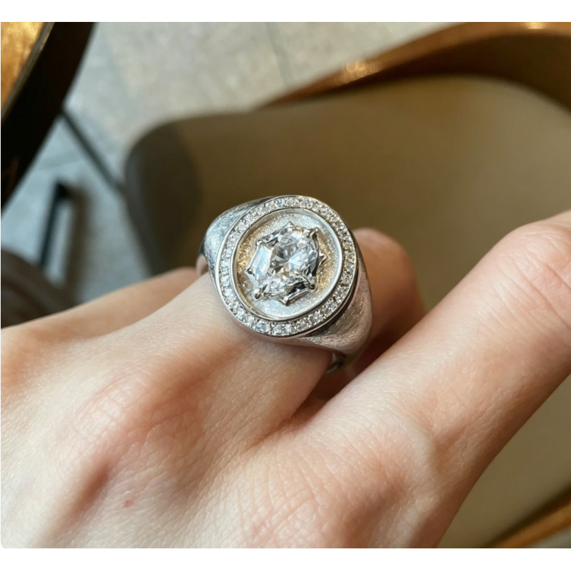 Tính khí cổ điển Trung Quốc mới chải bạc đầy đủ kim cương zircon ngôi sao cá tính đa năng nhẫn nữ