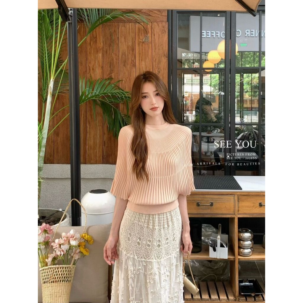 Áo sơ mi mỏng ôm body phong cách mới cho mùa hè, sang trọng và thời thượng
