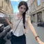 Cổ búp bê ngọt ngào Tay bay nhỏ xếp li Thiết kế giảm tuổi thon gọn hơn Áo sơ mi dáng rộng Áo sơ mi ngắn