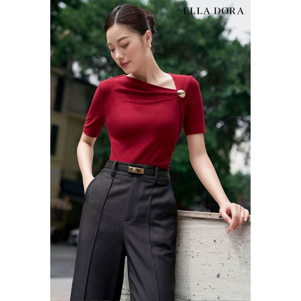 Áo thun ELLA DORA thiết kế cổ lệch đính tag đồng nâu sang trọng thanh lịch 3 màu ĐỎ/ ĐEN/ NÂU [AT45]