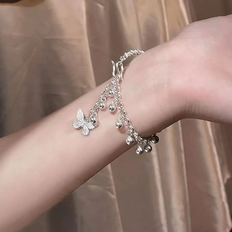 Vòng Tay Bướm Chuông độc đáo, Trang Sức Nữ Hot Trend Phong Cách Tối Giản, Dễ Phối Mọi Trang Phục