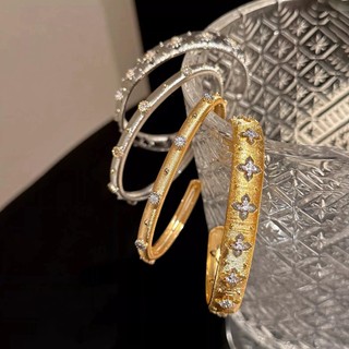 Vòng Tay Chải Rỗng Zircon Bốn Lá Vòng Tay Cỏ Ba Lá Cho Người Phụ Nữ Nhẹ Sang Trọng Cao Cấp Phong Cách Cung Điện Cổ Điển Tinh Tế Thủ Công Mở Vòng Tay Có Thể Điều Chỉnh