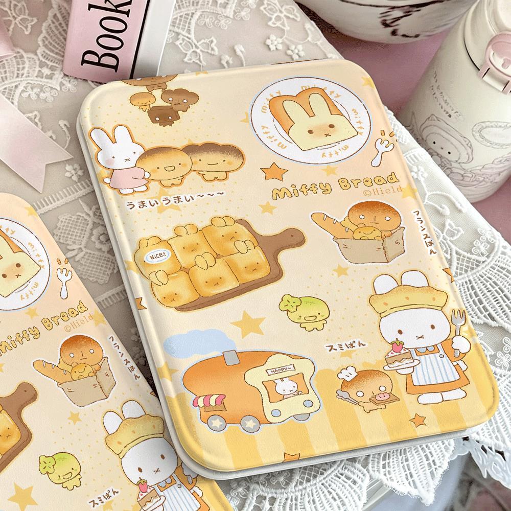 Gương gấp thỏ ăn bánh mì thiết kế cute dễ mang đi xa