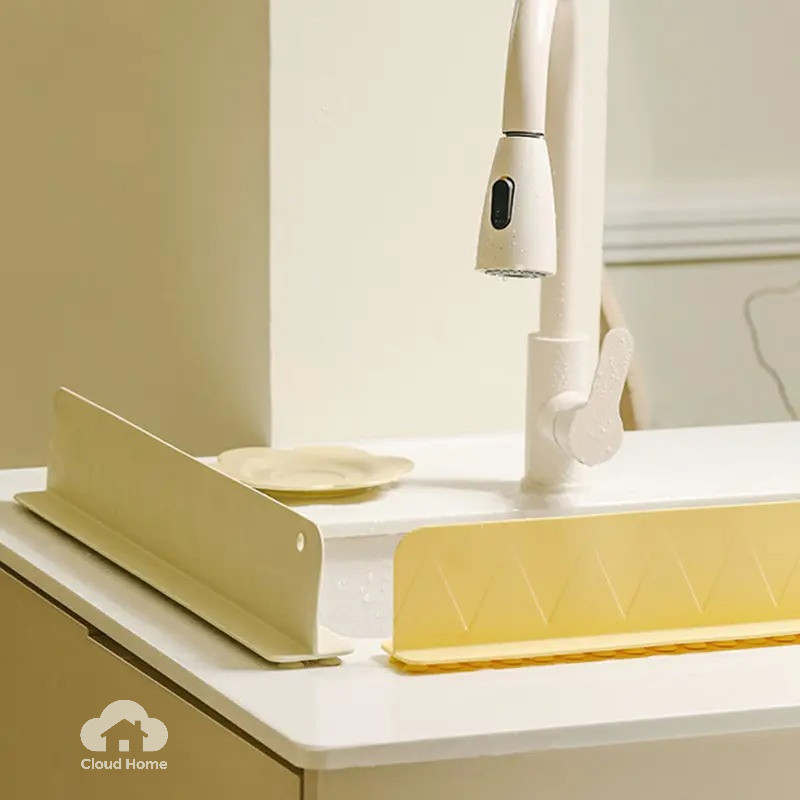 🌤️COD🌤️Tấm Chắn Nước Bồn Rửa Bát Silicon Hút Chân Không Ngăn Bắn Nước Dầu Mỡ Vệ Sinh Sạch Sẽ