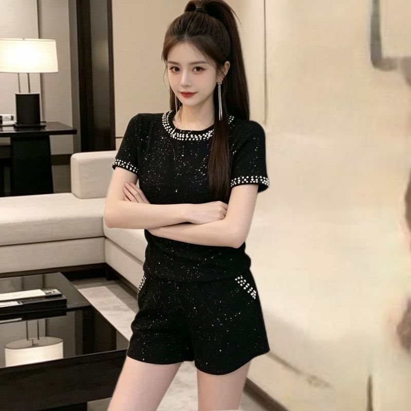 2026 Hạt Kích Thước Lớn Thời Trang Cao Cấp Kim Sa Lấp Lánh Hai Mảnh Bộ Mùa Hè Bao Bụng Phong Cách Phương Tây Mẹ Ôm Hơn Nhìn Tính Khí