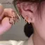 AqToCna Hàn Quốc Móng Vuốt Tai Móc Kẹp Bông Tai Nữ Thiết Lập Bốn Chiều Màu Vàng Bông Tai Trang Sức Thời Trang Quà Tặng Năm Mới AqToCna