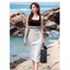 Ánh sáng sang trọng Mùa hè Phong cách mới Nhẹ nhàng Màu sắc tương phản Đi lại Cổ vuông sang trọng Vòng đeo chéo rộng Màu sắc tương phản Ôm hơn Váy dệt kim đơn giản