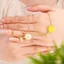 Influencer Bán Chạy Dầu Nhỏ Giọt Hoa Cúc Ngọt Ngào Thời Trang Tính Khí Vòng Cổ Hoa Nữ Thiết Kế Cảm Giác Thép Không Gỉ Clavi