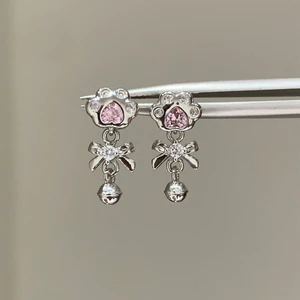 Mèo Móng Vuốt Chuông Zircon Bông Tai - Tổng Hợp Khối Zirconia Sáng Bóng