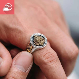 Nhẫn nam phong cách cổ điển với họa tiết vàng, thiết kế đa năng và đơn giản