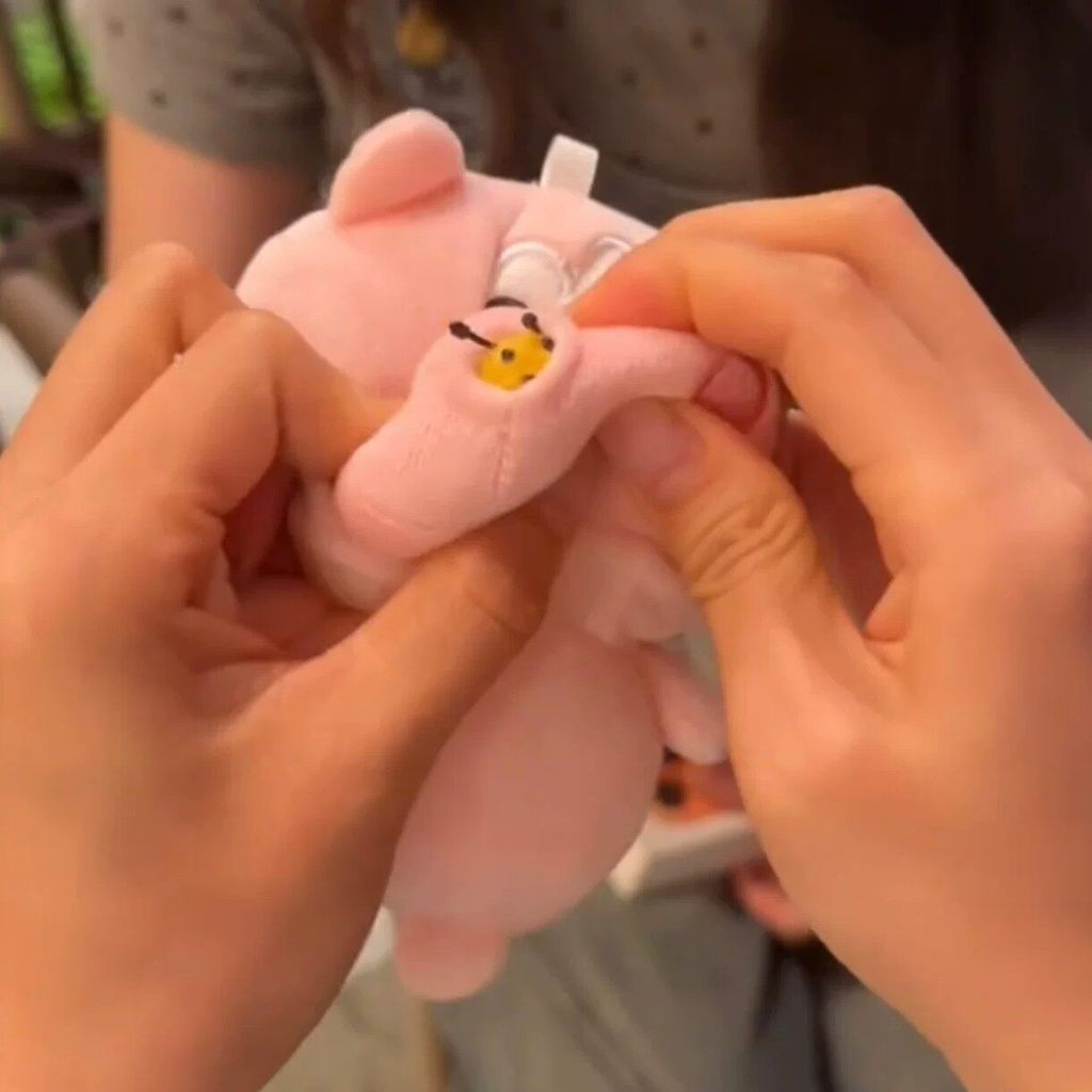 Giảm giá [520 Quà tặng sáng tạo] Búp bê lợn ngáy Hoạt hình dễ thương Búp bê lợn con sâu bướm bất ngờ cho bạn gái
