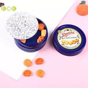 1 Cái 1 / 12 Nhà Búp Bê Thu Nhỏ Đan Mạch Bánh Quy Màu Xanh Hộp Thiếc Bộ Nhà Bếp Tự Làm Phụ Kiện Đẹp