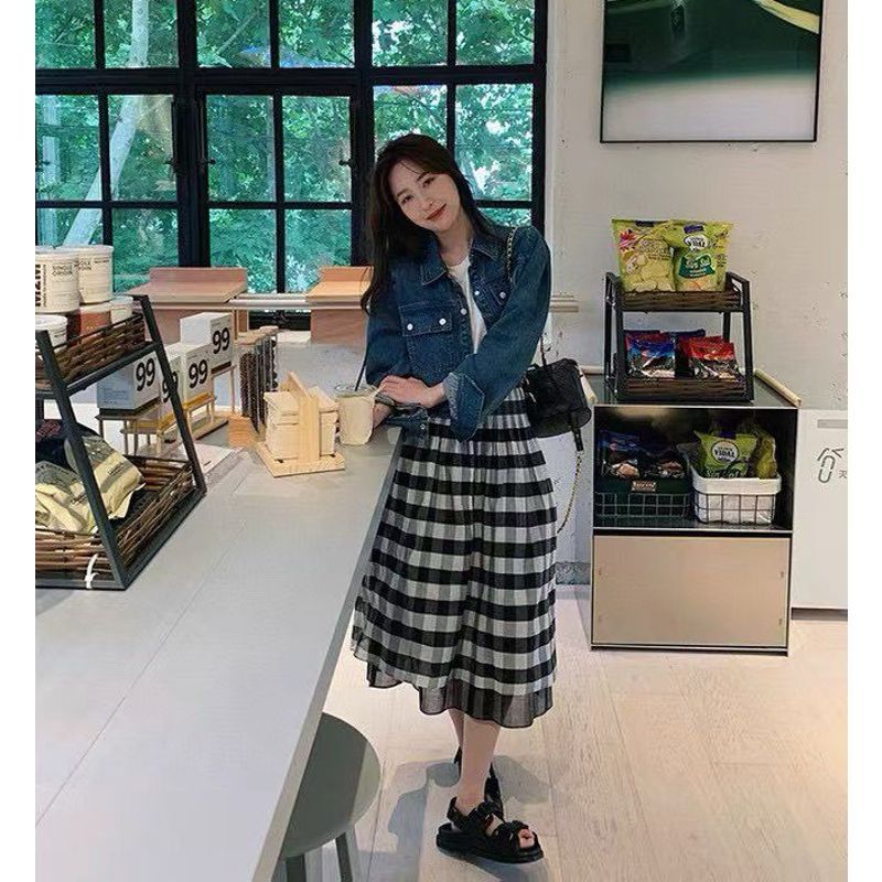 [Thời gian có hạn Seckill] Mùa hè Phong cách mới Retro Thời trang eo cao thun eo chữ A Váy xếp ly sọc thêu hai mặt