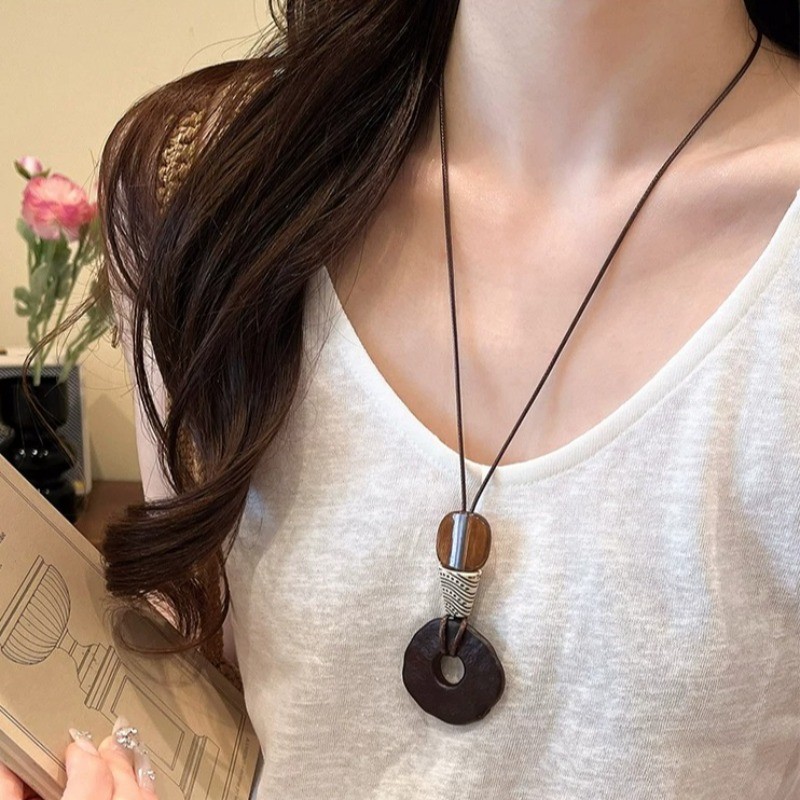 Vòng cổ nữ đơn giản màu cà phê Vòng cổ Bohemian mùa hè cổ điển