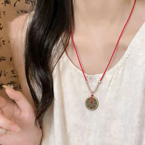 Vòng cổ nữ phong cách Trung Hoa Zen retro với đồng xu và dây bện xương đòn