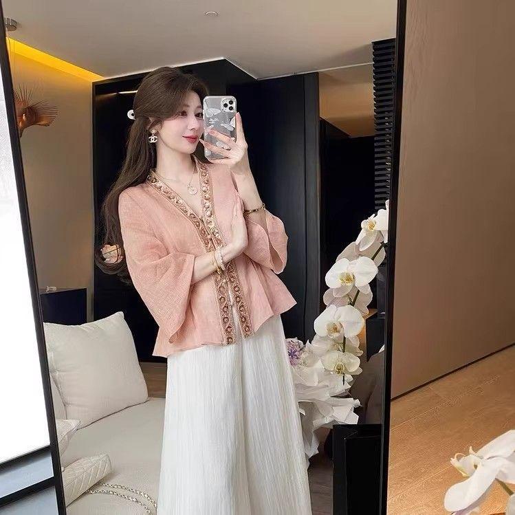 [Khuyến mãi trong thời gian có hạn] Pure Desire Nữ thần cổ tích Feel Cổ chữ V Đính cườm Áo sơ mi nhỏ đẹp nhẹ cao cấp sang trọng Giảm tuổi phong cách phương Tây Top 2026