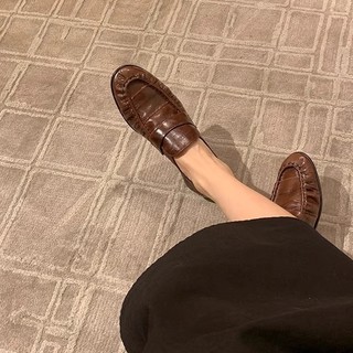 Giày lười kiểu Anh xếp li cổ điển