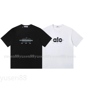 Áo Thun Tay Ngắn Cổ Tròn từ Cotton Nguyên Chất, Thiết Kế Hiện Đại