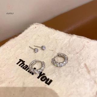 Bộ 4 cái bông tai vòng zircon pha lê tinh tế thời trang cho nữ và bé gái, phù hợp làm phụ kiện hàng ngày hoặc quà tặng.