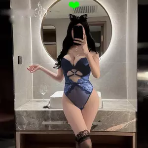 Quần lót một mảnh hình cơ thể gợi cảm Tập hợp trên mỏng dưới cốc dày có vòng thép Bộ áo ngực ren chống chảy xệ