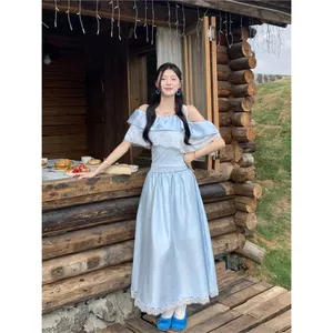 Sweet & Fresh Mori Girl - Bộ Đồ Two-Piece Với Áo Sơ Mi Một Vai Xù Và Váy Ren Eo Cao