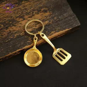 HFTOY Mini Xẻng Vàng Nồi Vàng Móc Khóa Trò Chơi Ngoại Vi Teamfight Móc Chìa Khóa Sáng Tạo Túi Đựng Chìa Khóa Ô Tô Mặt Dây Chuyền ~