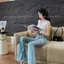Quần Jean Nữ Màu Xanh Nhạt Eo Cao Form Slim-Fit, Phù Hợp Mùa Xuân