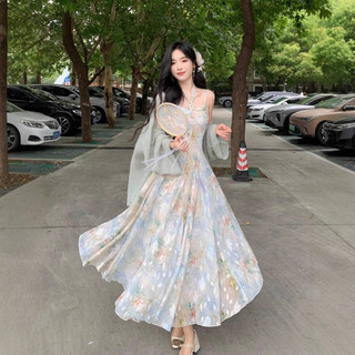 Đầm dài cổ halter thêu tranh sơn dầu cao cấp cho Nữ mùa hè phong cách kỳ nghỉ bãi biển ngọt ngào