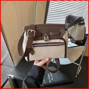 GC2 Mùa xuân mới tối giản túi đeo vai giá trị thẩm mỹ cao thời trang túi đeo chéo CG2