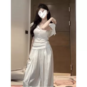 Pure Desire Thiết kế Niche gợi cảm Áo thun ngắn tay có mũ trùm đầu mùa hè Slim-Fit Slim-Fit Slimmer Look Casual Top Women Loose Phiên bản Hàn Quốc