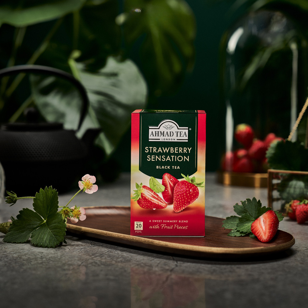 Trà Ahmad Dâu Strawberry 40g Hương Vị Dâu Thơm Ngọt Thanh Mát Tự Nhiên, Sảng Khoái Mỗi Ngày