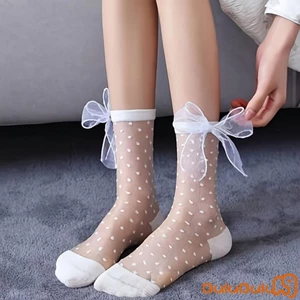 Tất Sheer nữ có thiết kế chấm nơ thoáng khí, phù hợp mùa hè