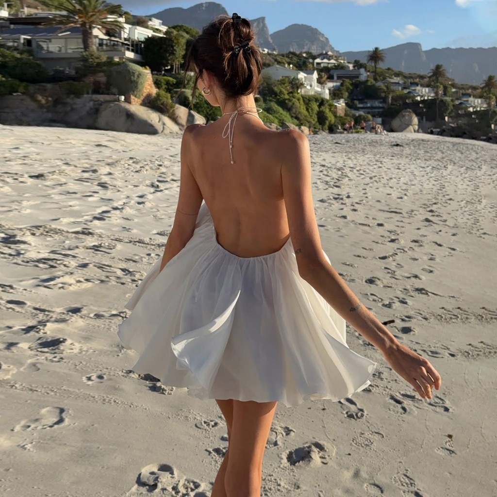 Cutenew Ruched Thanh Lịch Mini Đầm Nữ Nhẫn Kim Loại Dây Tắt Vai Backless Kỳ Nghỉ Bãi Biển Đảng Y2K Phong Cách Thời Trang Bodycon