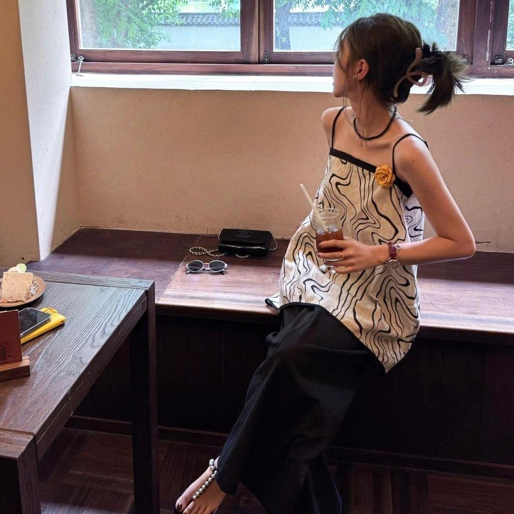 [Hàng mới về] Áo Vest không tay phong cách kỳ nghỉ Bohemian Slimer Look Bottoming Áo sơ mi yếm Top nữ