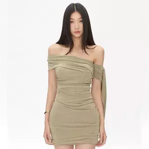 Đầm Nữ Mùa Hè Hơi Béo Hoàng Gia Phong Cách Em Gái Màu Đen Gợi Cảm Đeo Vai Nẹp Pure Desire Sang Trọng Slim-Fit Che Mỡ Mông