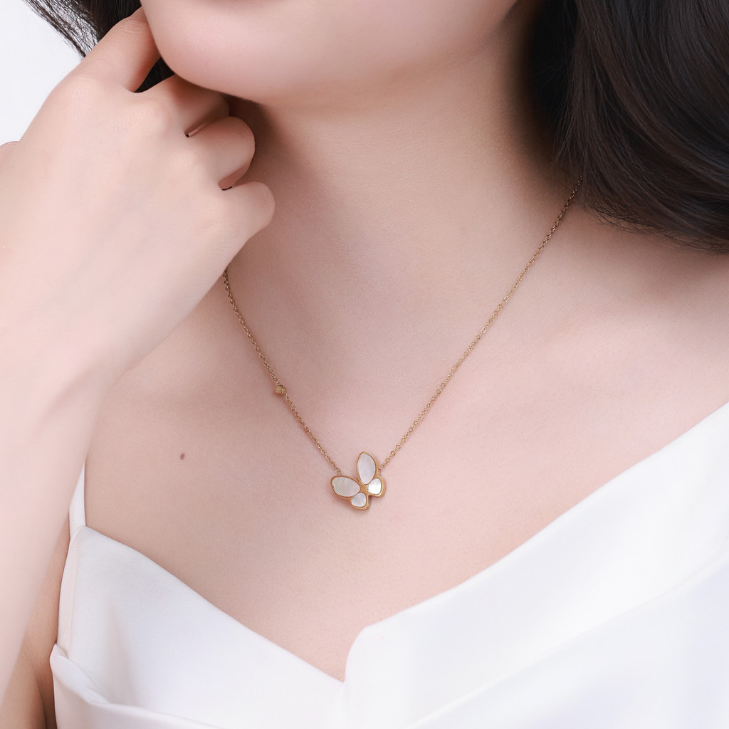 Dây chuyền nữ Cánh Bướm mạ vàng cao cấp kết hợp xà cừ, thiết kế thiên nhiên - DOJI