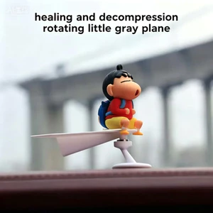 Trang trí xe hơi Crayon Shin Chan Xoay máy bay nhỏ Trang trí bảng điều khiển hoạt hình