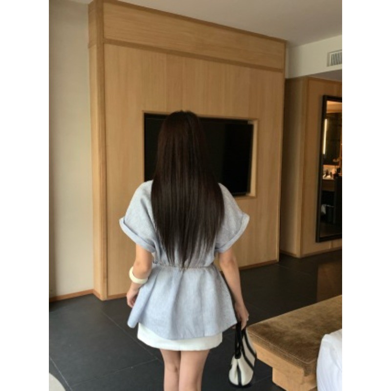 Áo sơ mi nữ mới có ve áo, thắt lưng sọc và thắt lưng