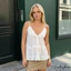 Áo hai dây nữ mùa hè Nút ren cổ chữ V phía trước ruy băng xếp nếp Peplum Hem Tank Tops