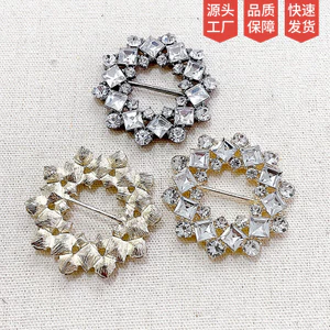 Phụ kiện trang sức Nhật Bản - Khóa tròn giả kim cương mạ kim loại màu đen