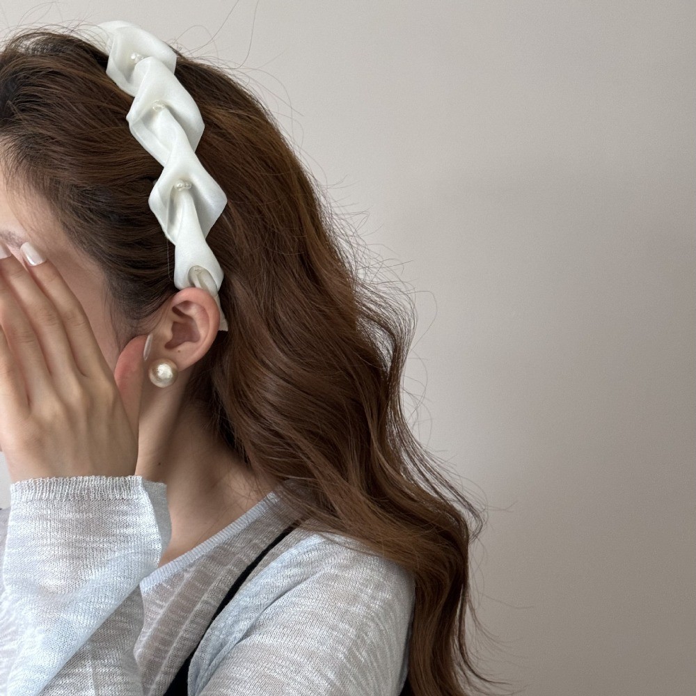 Hululu Scrunchy Da ĐẦu Cao Chất Liệu Satin Đen Phù Hợp Làm Phụ Kiện Tóc Thời Trang