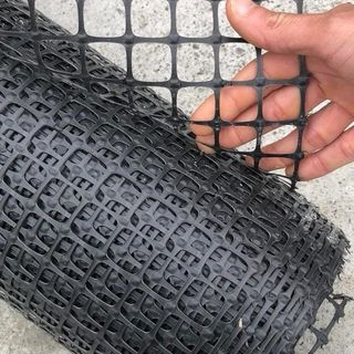 Loai 1: cao 1,5m Dài 10m, 20m, 30m Ô lưới 3x4cm. Lưới nhựa dẻo lưới nhựa nguyên sinh. Dùng làm hàng rào. Chăn nuôi gà