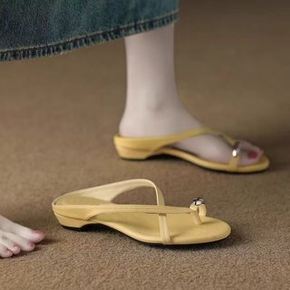 Dép xỏ ngón thời trang nữ